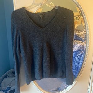 Cashmere gray sweater